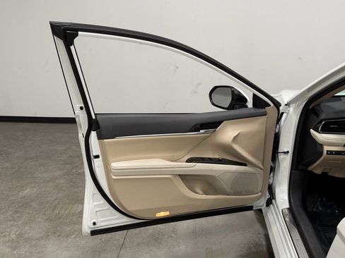 Used 2023 Toyota Camry XLE w/ Protection Package (Q2) (TMS) image 9