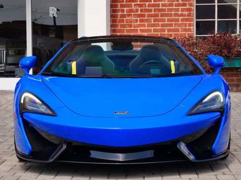 Used 2020 McLaren 570S Spider RWD image 2