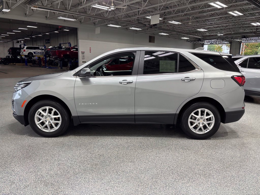 Used 2023 Chevrolet Equinox LT AWD/4WD image 4