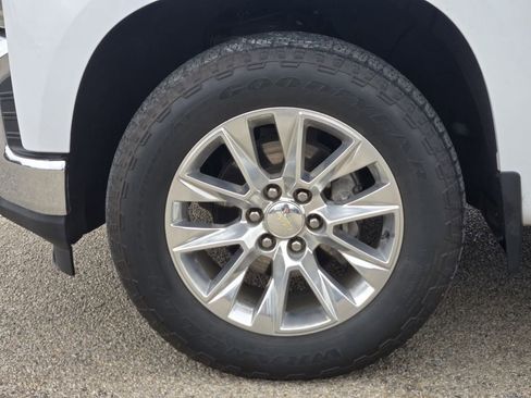 Used 2020 Chevrolet Silverado 1500 LTZ w/ LTZ Premium Package image 12