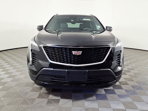 Certified 2023 Cadillac XT4 Sport w/ Technology Package FWD image 2
