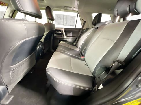 Used 2024 Toyota 4Runner SR5 Premium w/ Moonroof Package AWD/4WD image 29
