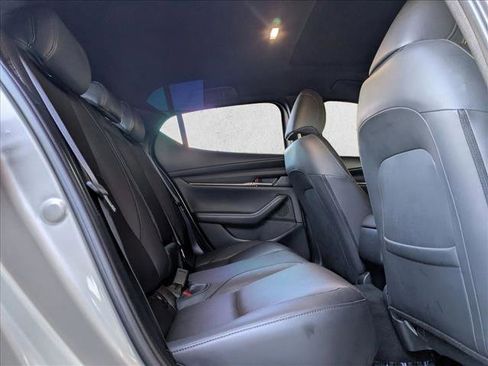 Used 2024 MAZDA MAZDA3 Hatchback w/Premium Plus Pkg image 20