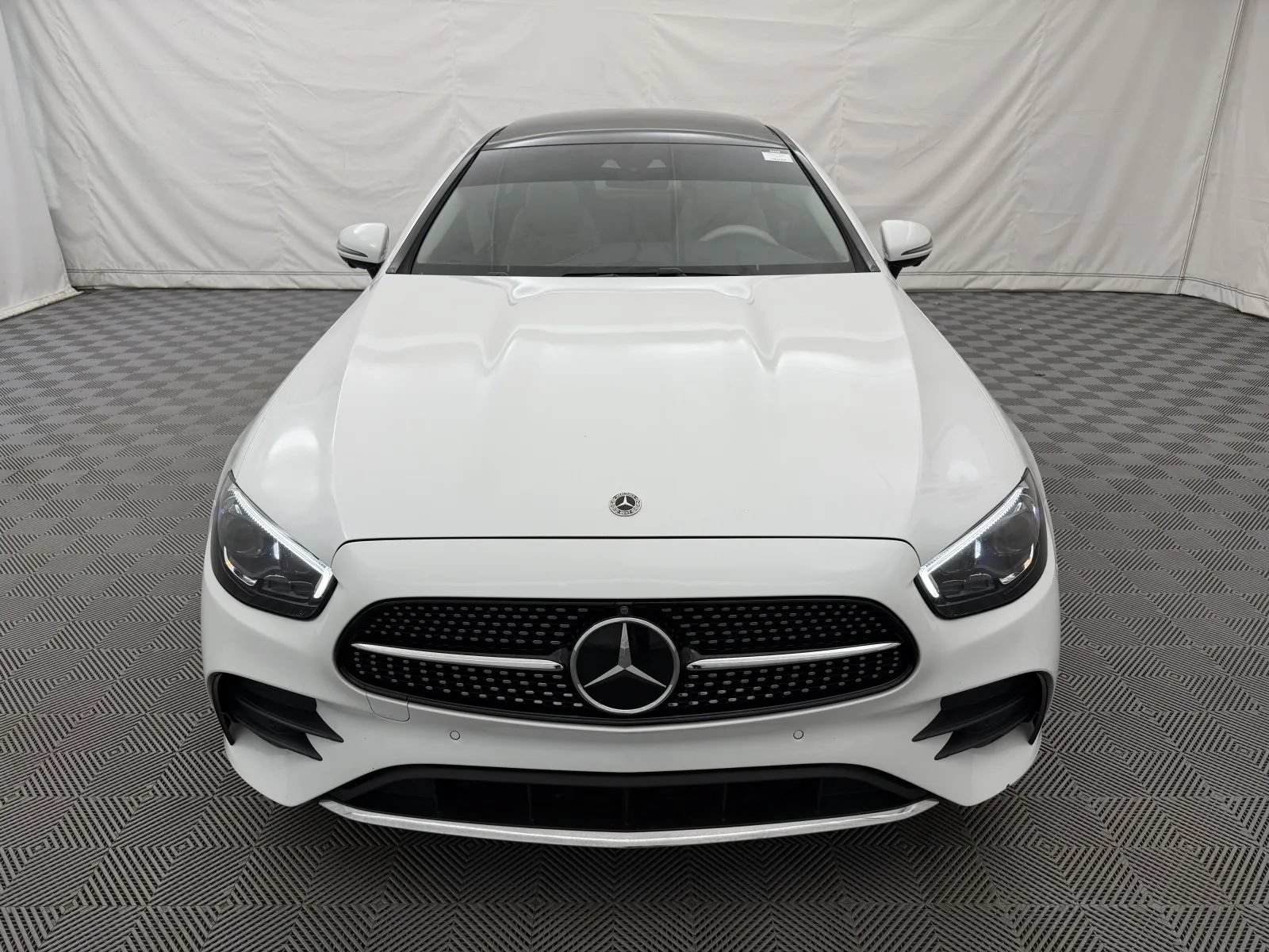 Used 2022 Mercedes-Benz E 450 4MATIC Coupe image 3