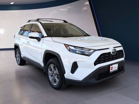 Used 2023 Toyota RAV4 XLE w/ Convenience Package AWD/4WD image 7