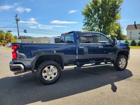 Used 2020 Chevrolet Silverado 2500 LTZ w/ LTZ Plus Package image 16