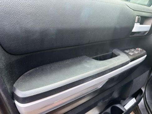 Used 2021 Toyota Tundra SR5 w/ SR5 Upgrade Package RWD image 6