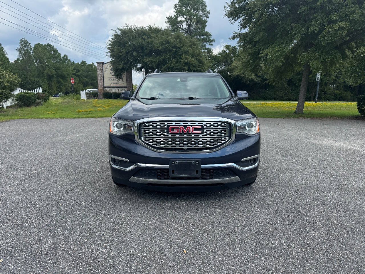 Used 2018 GMC Acadia Denali w/ Technology Package AWD/4WD image 27