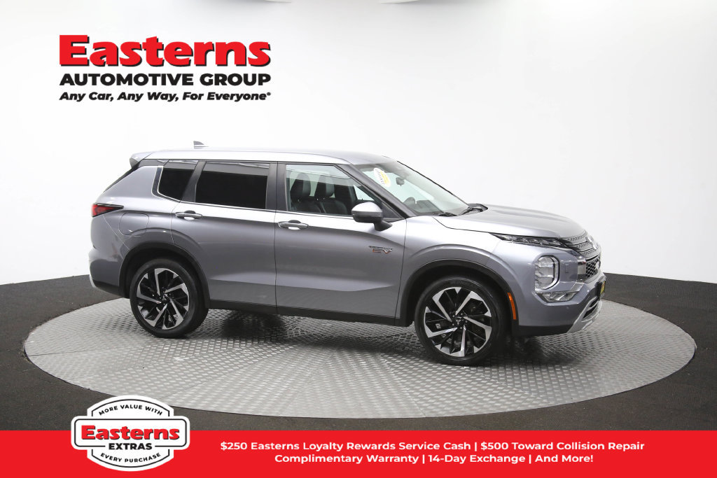 Used 2023 Mitsubishi Outlander SE AWD/4WD image 48