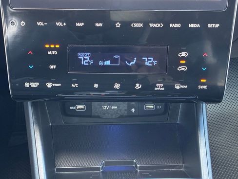 Used 2024 Hyundai Tucson Limited image 33