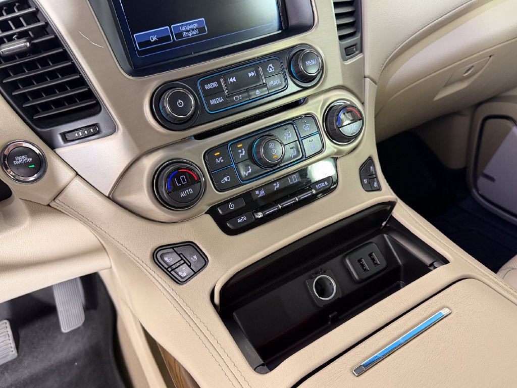 Used 2019 GMC Yukon XL Denali w/ Denali Ultimate Package AWD/4WD image 17