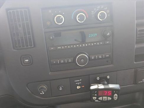 Used 2016 GMC Savana 2500 Extended image 15