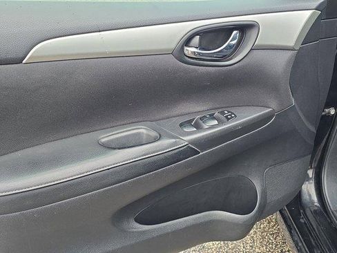 Used 2019 Nissan Sentra SV image 15