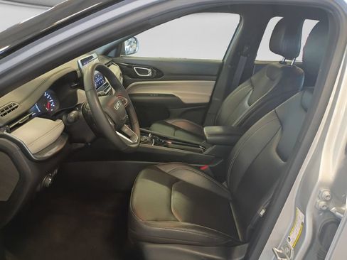 Used 2025 Jeep Compass Limited AWD/4WD image 20
