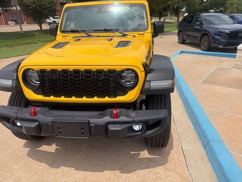 Used 2019 Jeep Wrangler Unlimited Rubicon AWD/4WD image 8