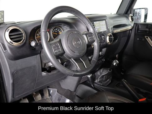 Used 2017 Jeep Wrangler Unlimited Sahara image 23