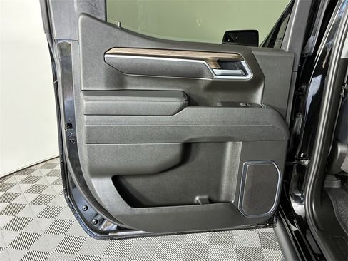 Used 2025 Chevrolet Silverado 1500 RST w/ Z71 Off-Road Package image 23