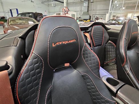 Used 2014 Aston Martin Vanquish Volante image 39