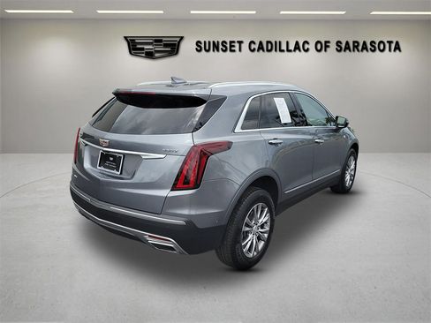 Used 2022 Cadillac XT5 Premium Luxury w/ Technology Package AWD/4WD image 4