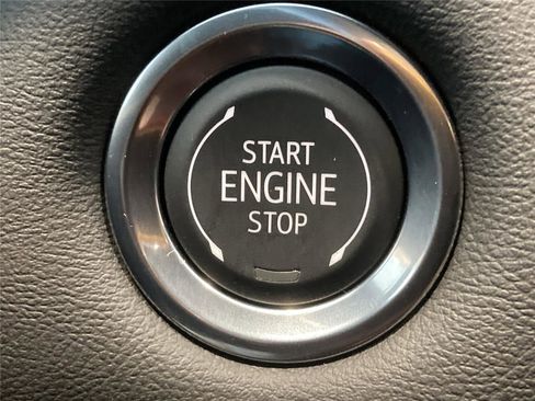 New 2026 GMC Canyon Elevation w/ Convenience Package image 19