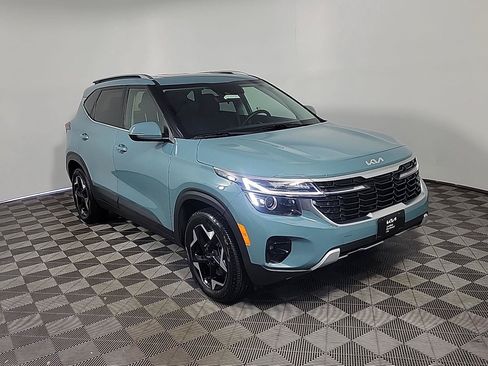 Certified 2024 Kia Seltos EX AWD/4WD image 1