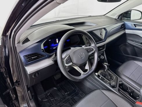 Certified 2023 Volkswagen Taos SE AWD/4WD image 4