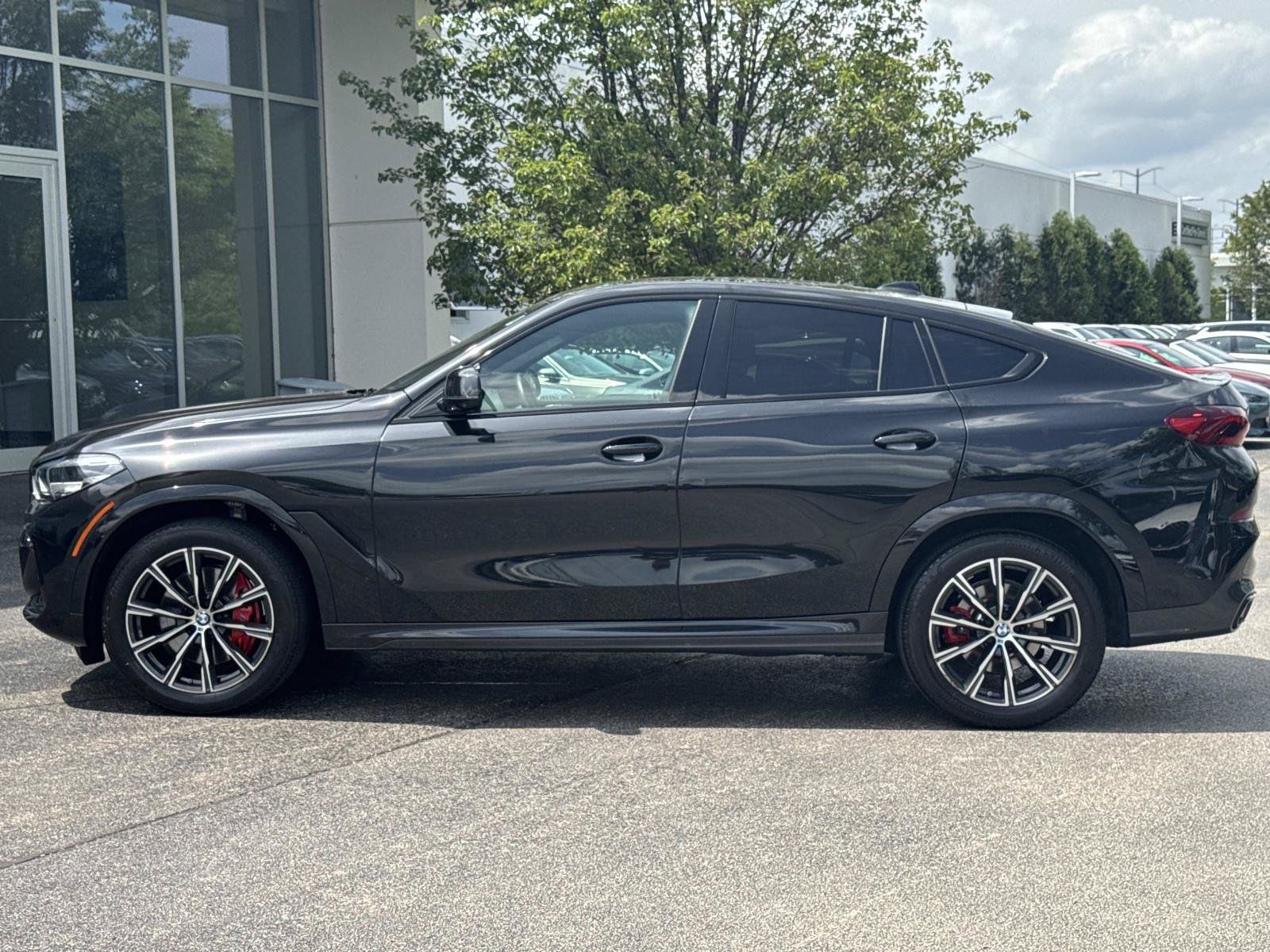 Used 2023 BMW X6 xDrive40i w/ M Sport Package AWD/4WD image 8