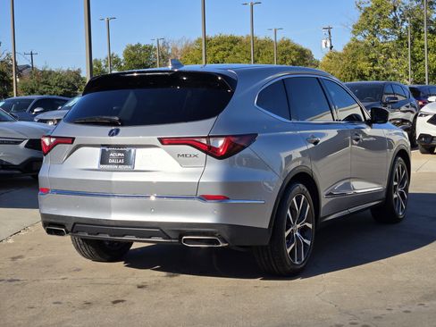 Certified 2023 Acura MDX FWD w/ Technology Package image 6