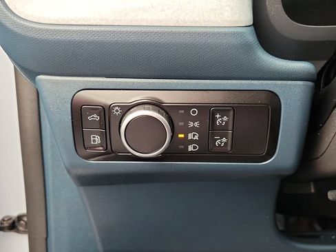 Used 2025 Ford Maverick XLT FWD image 13