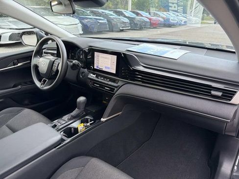 Used 2026 Toyota Camry LE FWD image 17