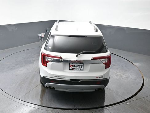 Used 2023 GMC Acadia SLT image 44