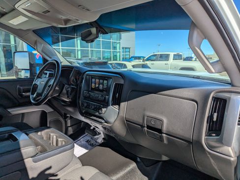 Used 2017 Chevrolet Silverado 2500 LT w/ LT Fleet Convenience Package image 40