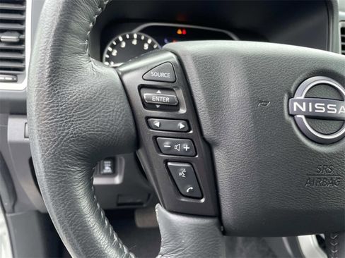 Used 2024 Nissan Frontier SV w/ SV Convenience Package image 27