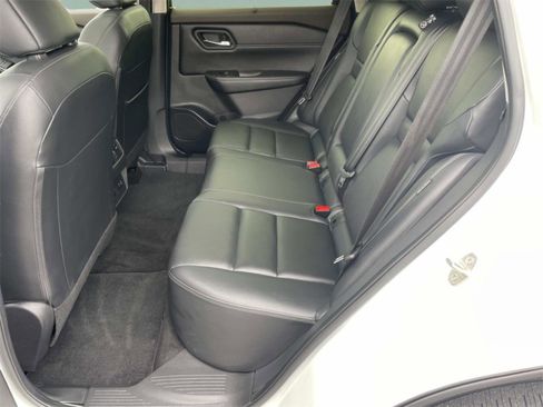 Used 2023 Nissan Rogue SL w/ SL Premium Package image 9