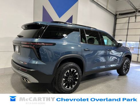 Used 2024 Chevrolet Traverse Z71 w/ Enhanced Driving Package AWD/4WD image 5