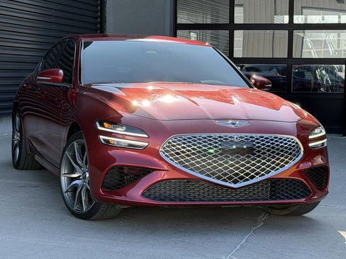 Used 2023 Genesis G70 2.0T image 5