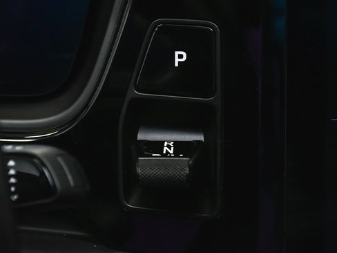 Used 2024 Porsche Cayenne Turbo GT image 34