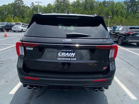 Certified 2025 Ford Explorer ST w/ Sun And Sound Package AWD/4WD image 6