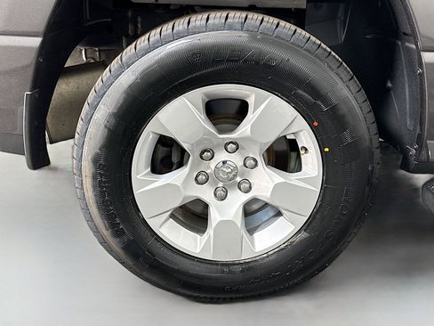 Used 2019 RAM 1500 Big Horn image 33