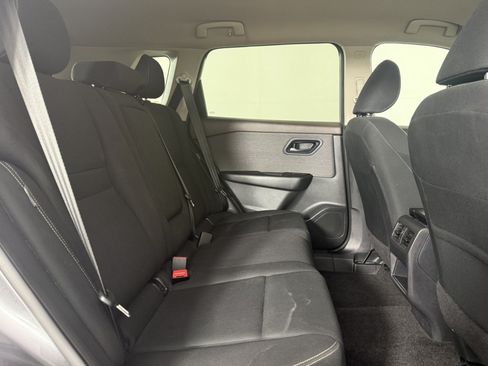 Used 2023 Nissan Rogue S FWD image 13