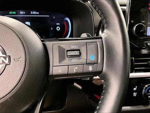 Used 2025 Nissan Pathfinder Platinum AWD/4WD image 28