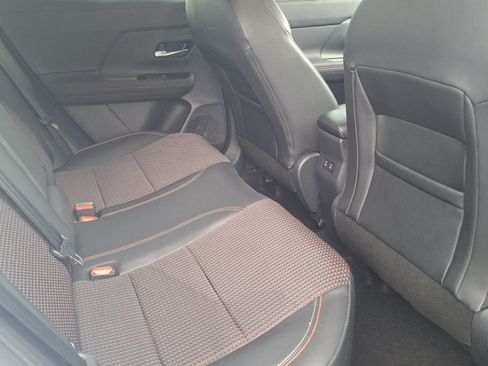 Certified 2025 Nissan Kicks SR FWD image 22