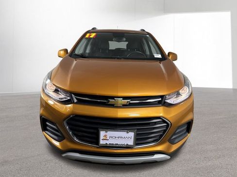 Used 2017 Chevrolet Trax LT w/ Sun & Sound Package image 26