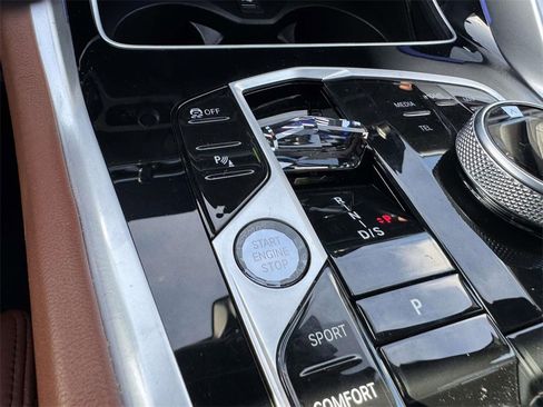 Used 2025 BMW X6 M60i image 28