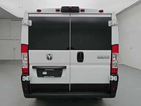 Used 2025 RAM ProMaster 2500 w/ U-Haul Equipment Group FWD image 11