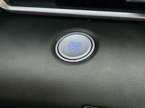Used 2023 Hyundai Elantra SEL FWD image 26