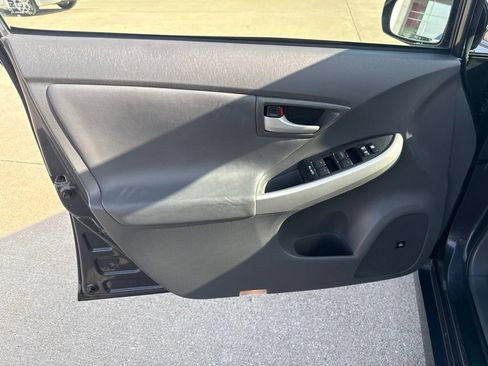 Used 2010 Toyota Prius Five FWD image 17