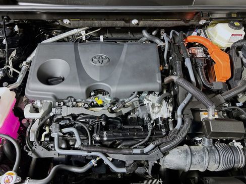 Certified 2025 Toyota RAV4 XLE Premium AWD/4WD image 27