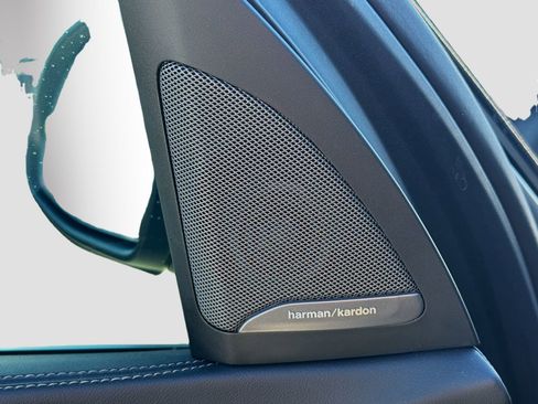 Certified 2025 BMW X7 xDrive40i w/ Premium Package image 27