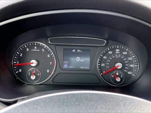 Used 2020 Kia Sorento S image 25